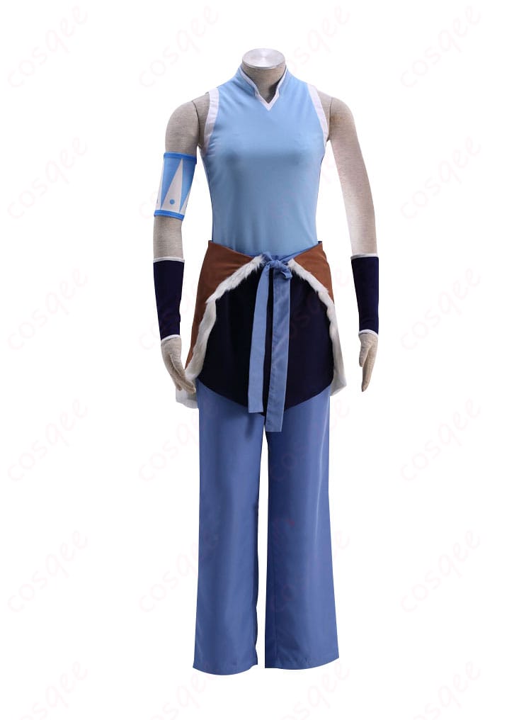 コーラ コスプレ衣装の正面画像。鮮やかなデザインと細部までこだわった仕上げが特徴。