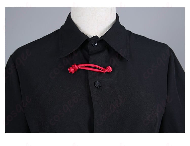 山田リョウ コスプレ衣装 背面図 - 背面デザインも細かく再現