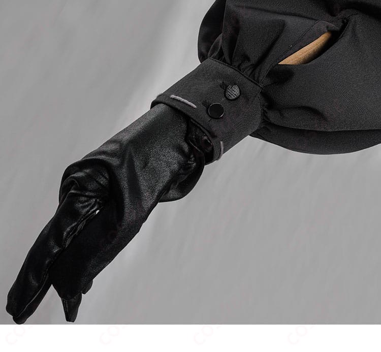 マティアス・チェルニン コスプレ衣装 右手用グローブの装飾細部。素材の質感にもこだわり。