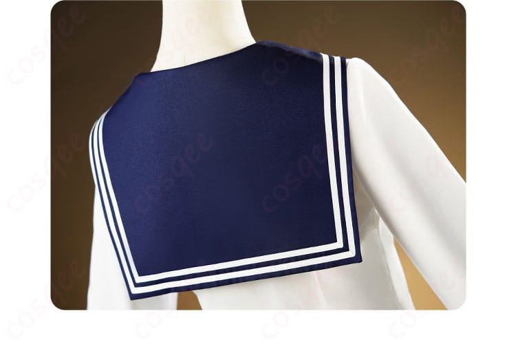 披肩の装飾の詳細。イベントで注目を集めるデザインで、エレガントな印象。