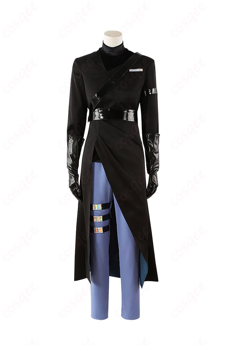 商品正面のコスプレ衣装の画像。上着、ベスト、ズボンのディテールがはっきりと見え、細部までこだわりが感じられる。