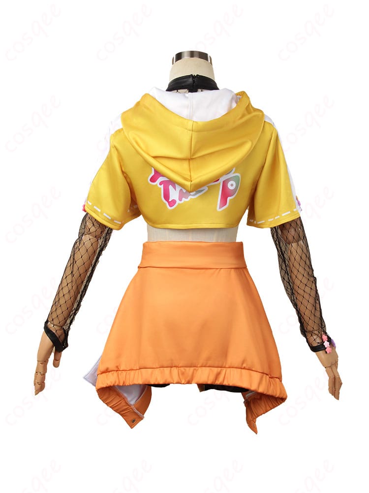 商品背面写真、コスプレ衣装の背面、調香師衣装の後ろ姿