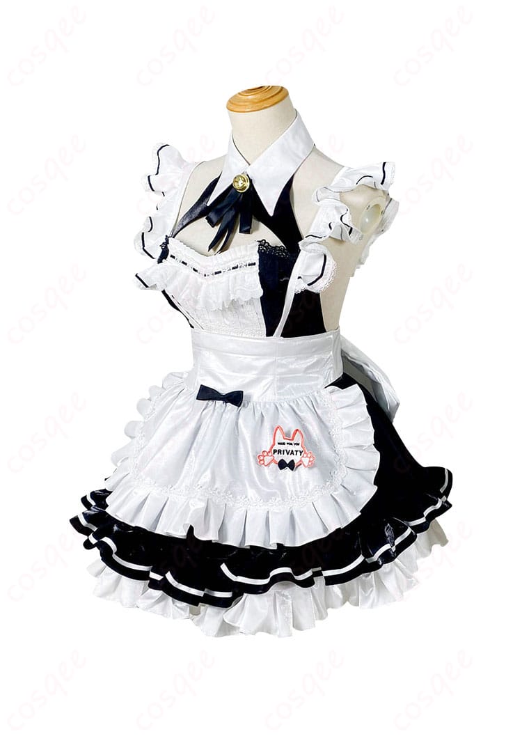 プリバティのコスプレ衣装の側面、細かい作りとフィット感