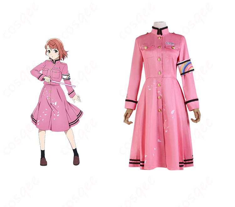 ラブライブ!虹ヶ咲学園の中須かすみのコスプレ衣装正面とキャラクターの組み合わせ写真。高い再現度で魅力的なデザイン。