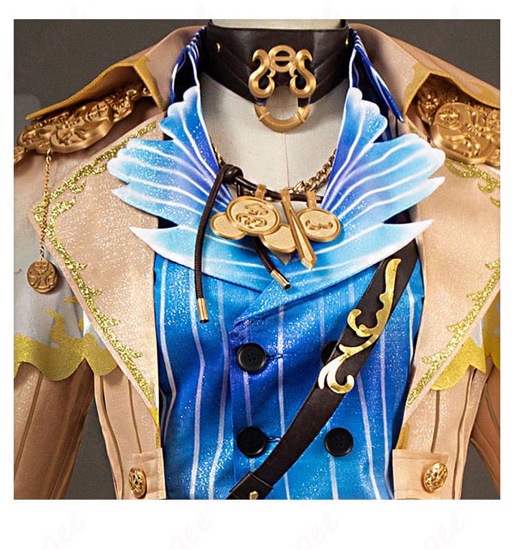 「コスプレ衣装のネックレス装飾細部。キャラクターの特徴的な装飾を鮮明に再現。」