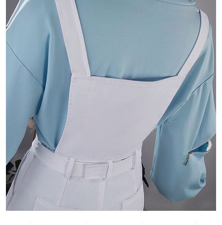 服装背面のディテール画像 - 後ろ姿の細部まで再現