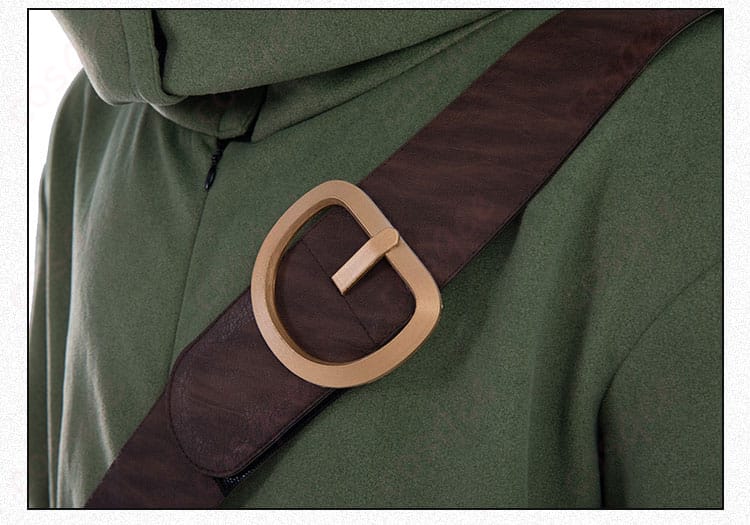 ALONEコスプレ衣装の肩帯の装飾ディテール。デザインの細やかさが分かる画像。