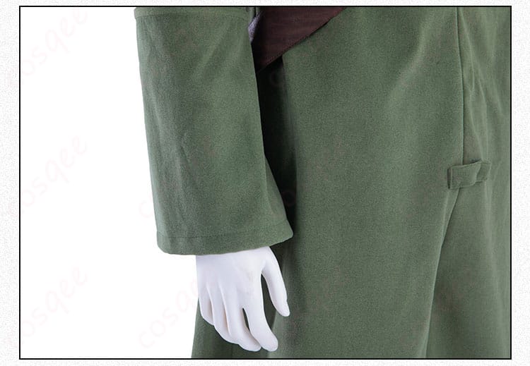 ALONEコスプレ衣装の袖口装飾ディテール。袖部分の装飾がしっかりと確認できる。