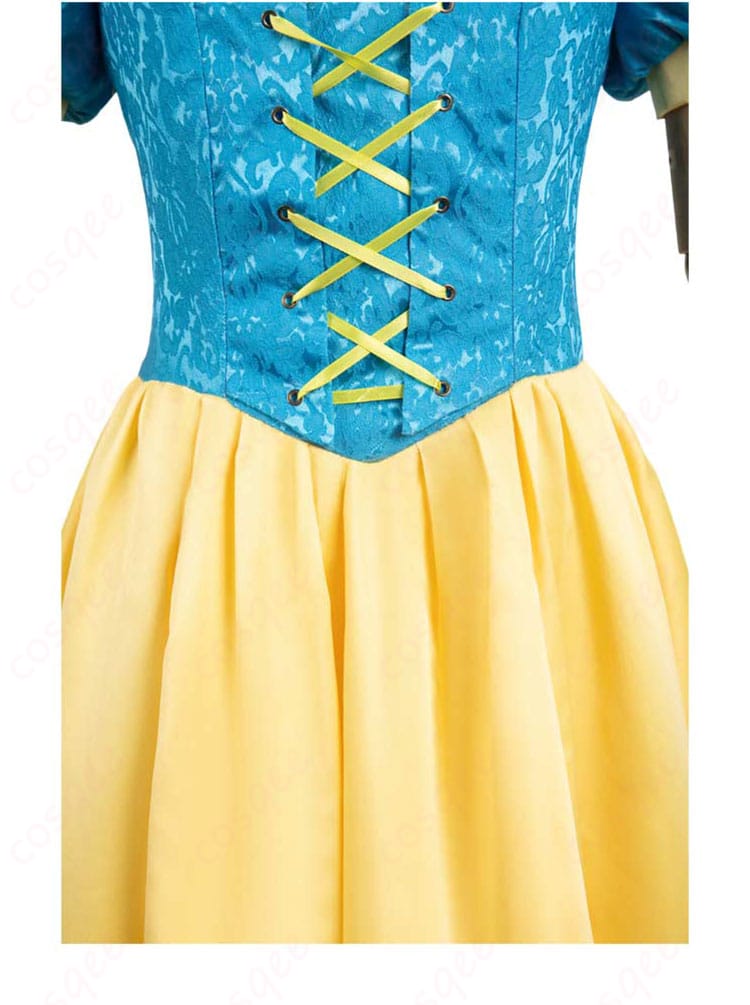 ディズニー 白雪姫 コスプレ衣装の背面デザイン。細かい縫製と素材の質感が感じられる画像。