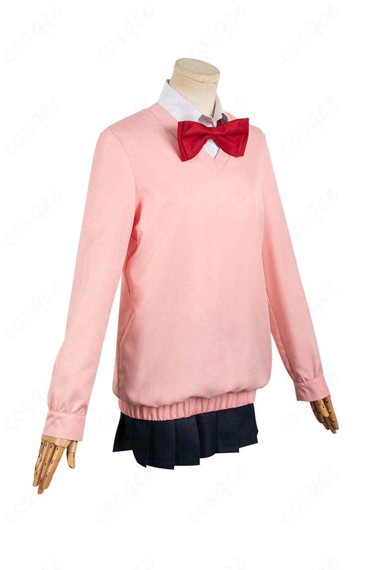 商品右側のコスプレ衣装。綾瀬桃のコスプレ衣装を他の角度から見ることができます。