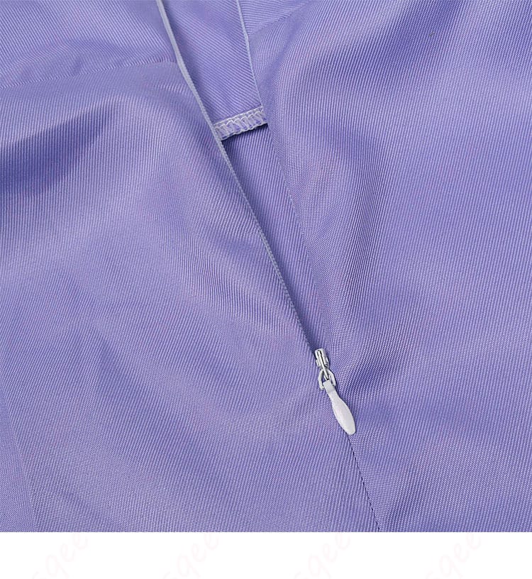 コスプレ衣装の衣鎖(チェーン)部分の詳細。ウィズのコスプレ衣装の衣鎖が完璧に再現されています。