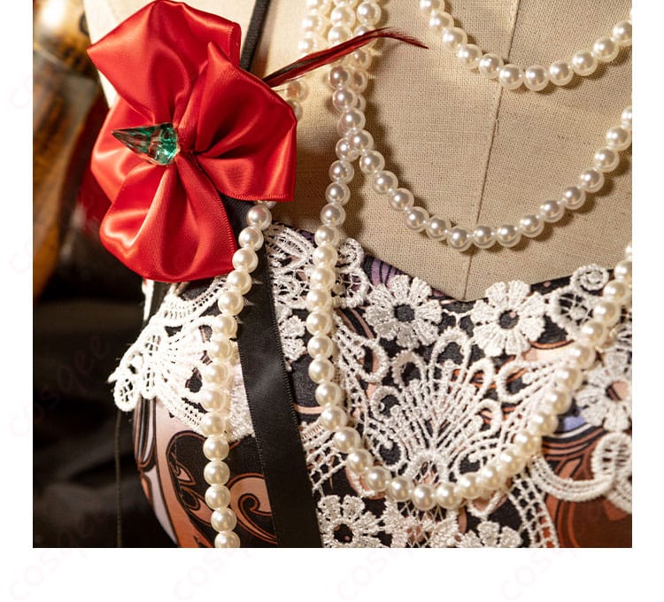 パール夫人コスプレ衣装の美しいアクセサリーと宝石装飾