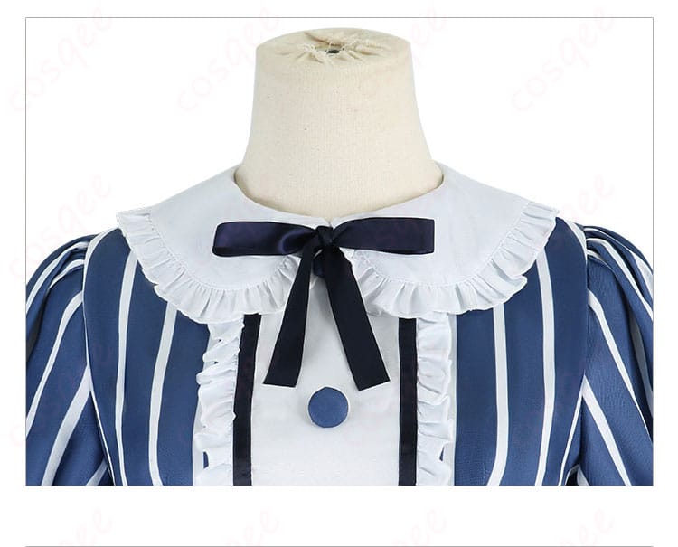 千代田莉々歌 メイド服 衣服の領口装飾、精緻な刺繍とリボンが美しく仕上げられています