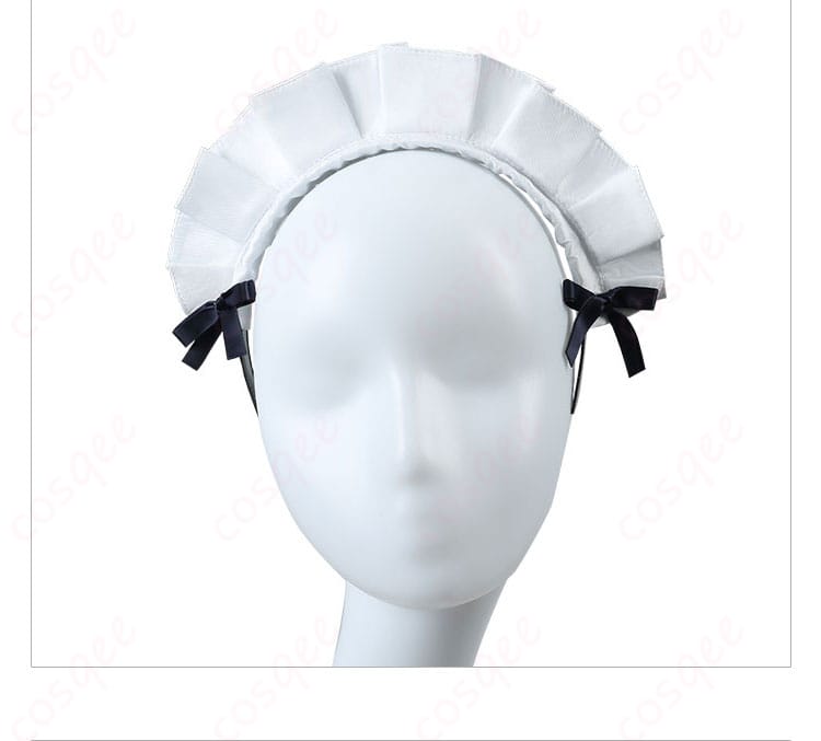 千代田莉々歌 コスプレ衣装 メイド服 かわいらしいカチューシャの装飾。コスプレにぴったり