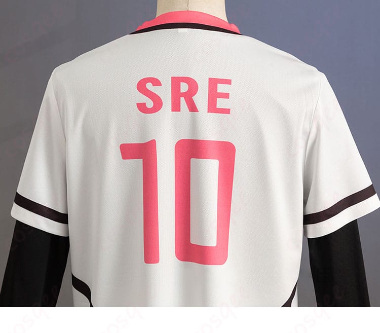 服装上衣の背面詳細。糸師冴のU-20サッカーウェアの上衣背面のデザイン。