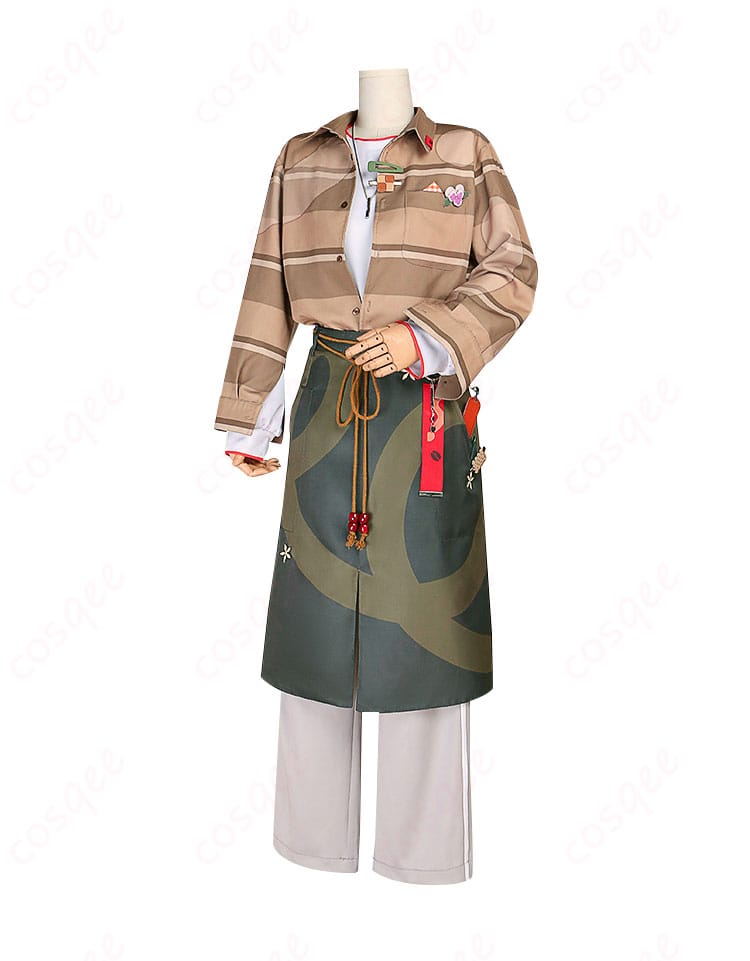 青柳冬弥のコスプレ衣装のサイドビュー。エプロンやベルトのディテールも確認できます。