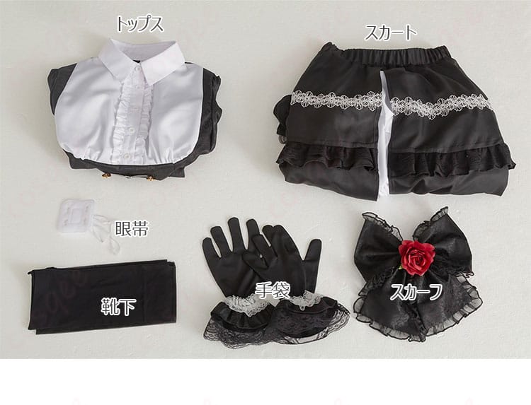 セット内容を紹介する写真、コスプレ衣装のすべてのアイテムが確認できます