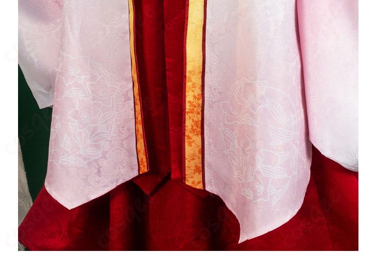 朝武芳乃 巫女姫様 コスプレ衣装のスカートの裾装飾の詳細画像。優雅なデザインが光る。