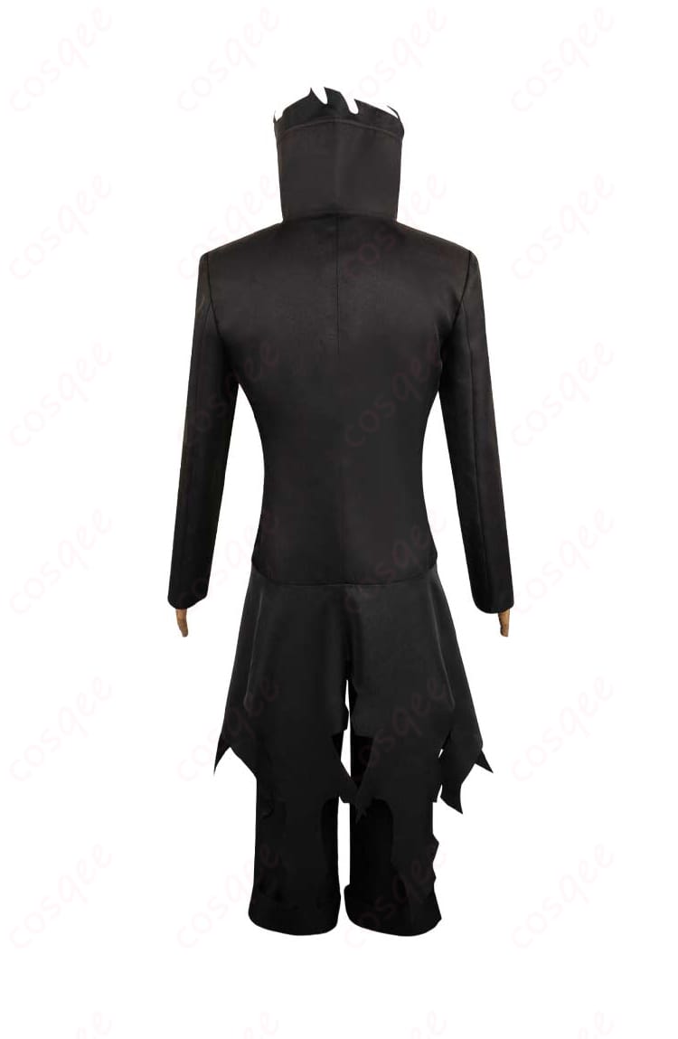 コスプレ衣装の背面の詳細。後ろのデザインも美しく、キャラクターに忠実に再現されています。