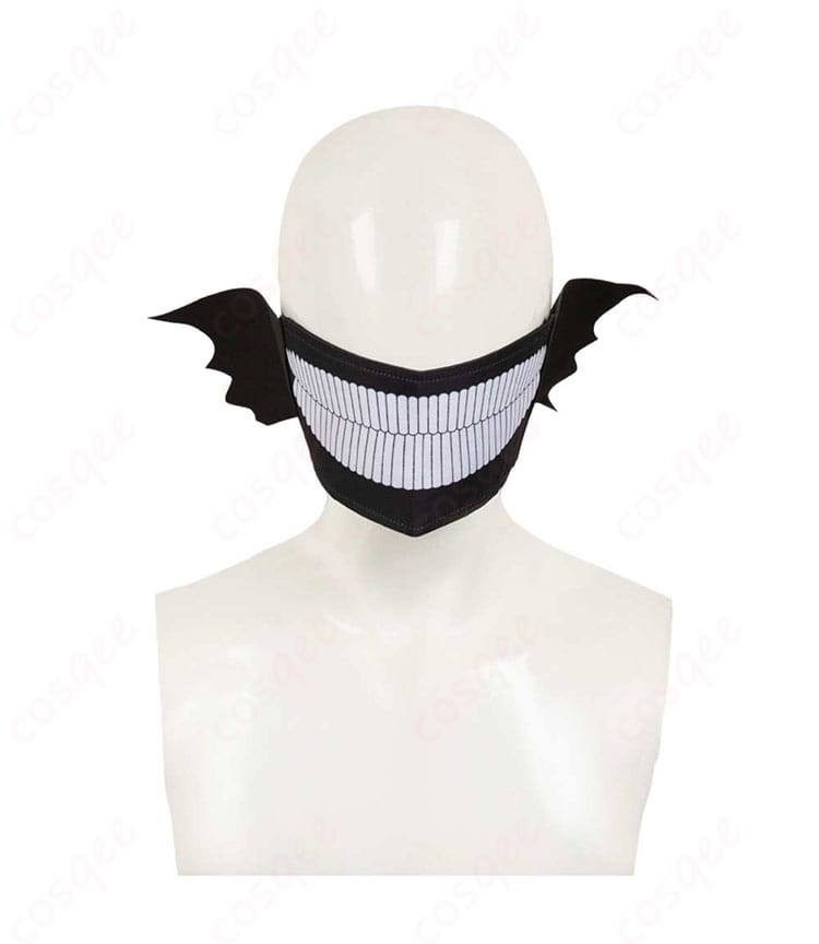 口罩の装飾部分を詳しく捉えた画像。キャラクターの顔飾りのディテールがしっかり表現されています。