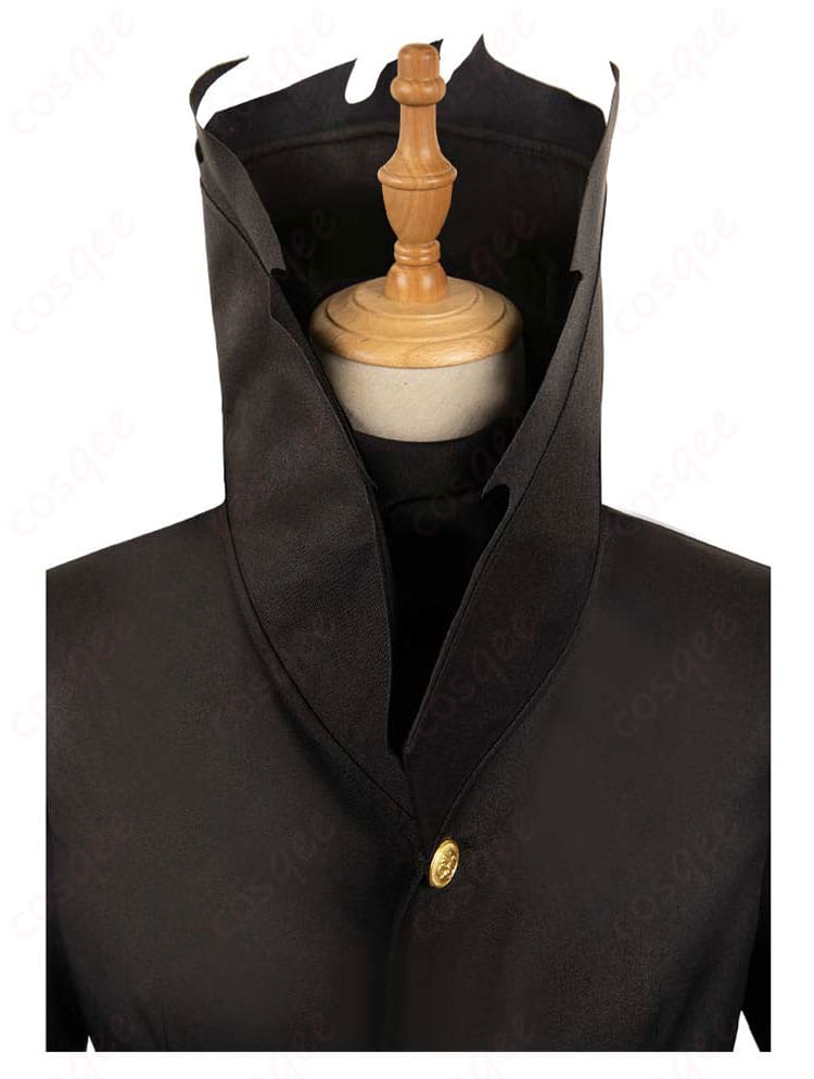 衣装の領口部分の装飾のアップ画像。細かな刺繍や装飾が特徴的で、高品質な仕上がり。