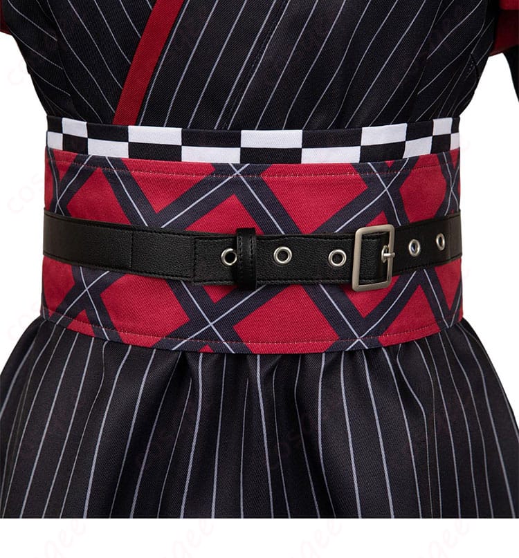 腰封の装飾詳細。安和すばるコスプレ衣装、細部まで忠実に再現された腰封。