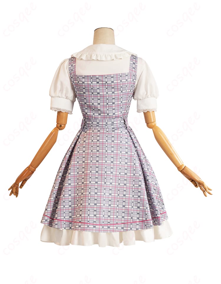 商品背面図 - コスプレ衣装の後ろ姿、精緻な仕上がりを確認できます。