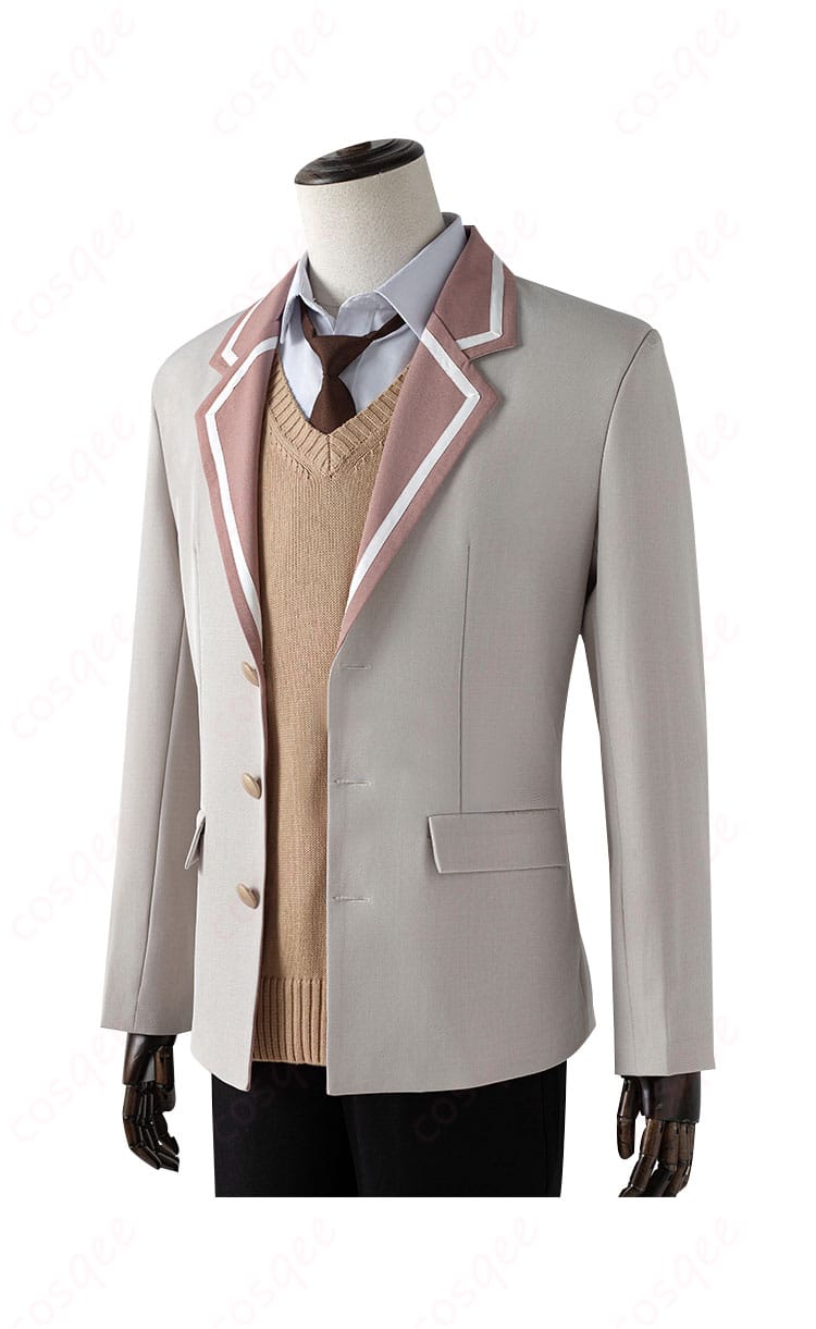 久世政近のコスプレ衣装の側面画像。コスプレ衣装の細部やシルエットを確認できる一枚。