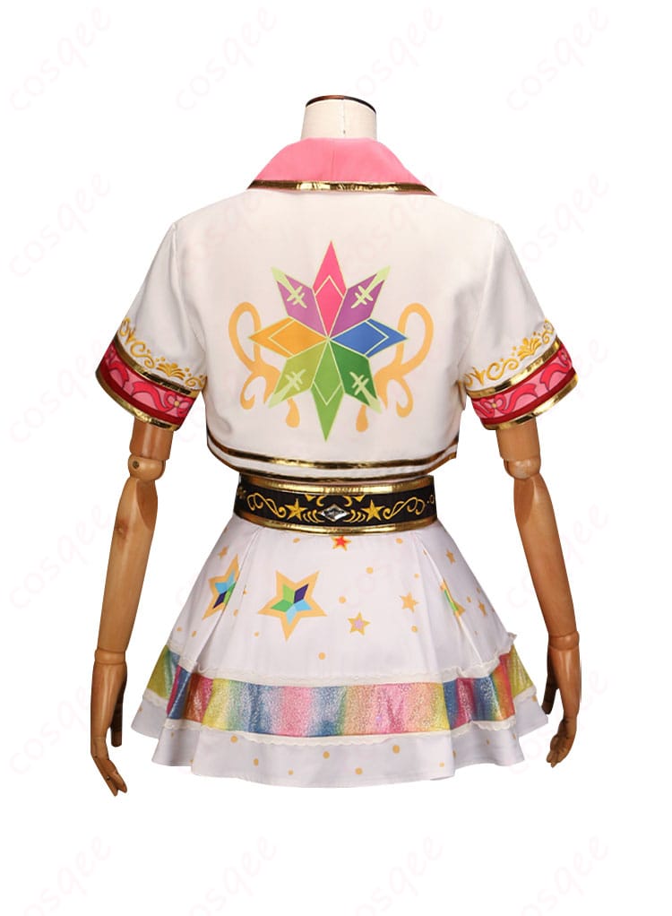 アイカツオンパレード! 星宮いちご コスプレ衣装の背面ビュー。