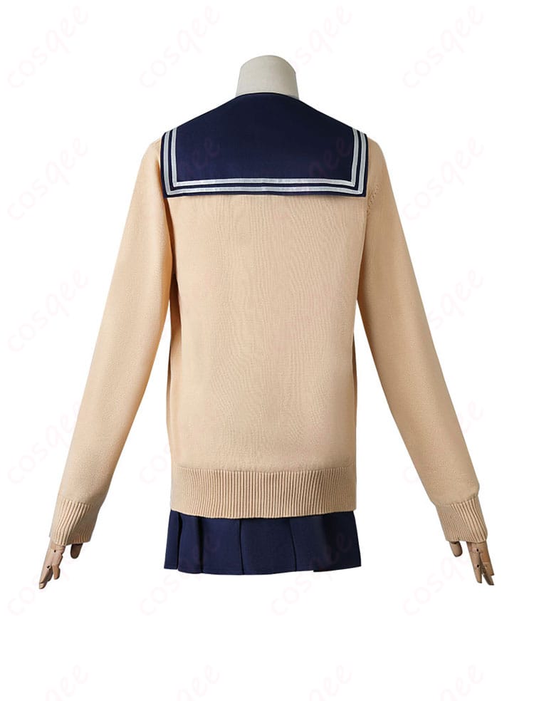 商品背面画像。コスプレ衣装の背面デザインが詳細に表現され、リアルな再現度が感じられます。