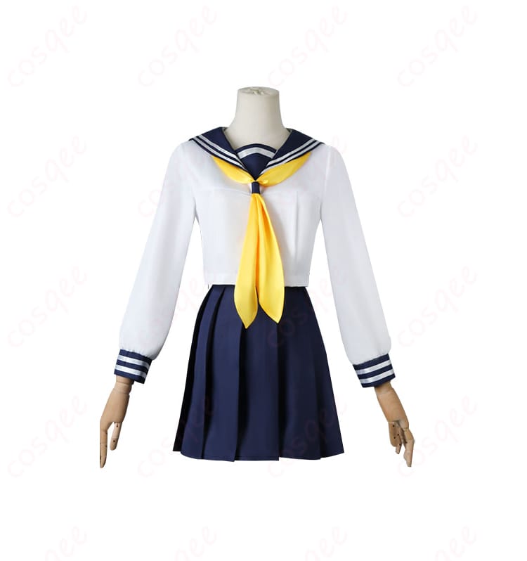 服装の装飾詳細。刺繍やアクセサリーなど、細かいディテールにまでこだわり抜いたコスプレ衣装。