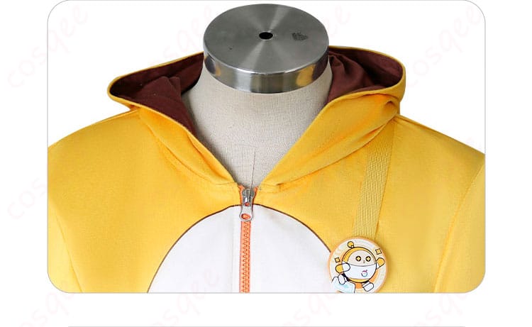 幸運児(キラくん)コスプレ衣装の襟の装飾細部。精巧な刺繍とデザイン。