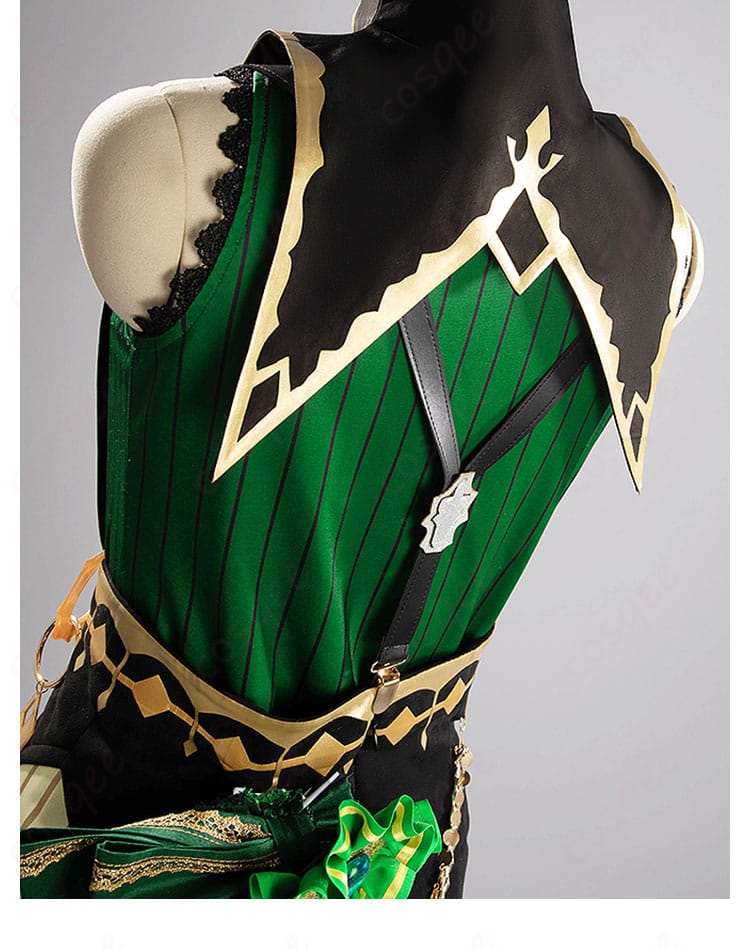 サトノクラウンコスプレ衣装背面の装飾詳細 | 服全体の美しい仕上がり。