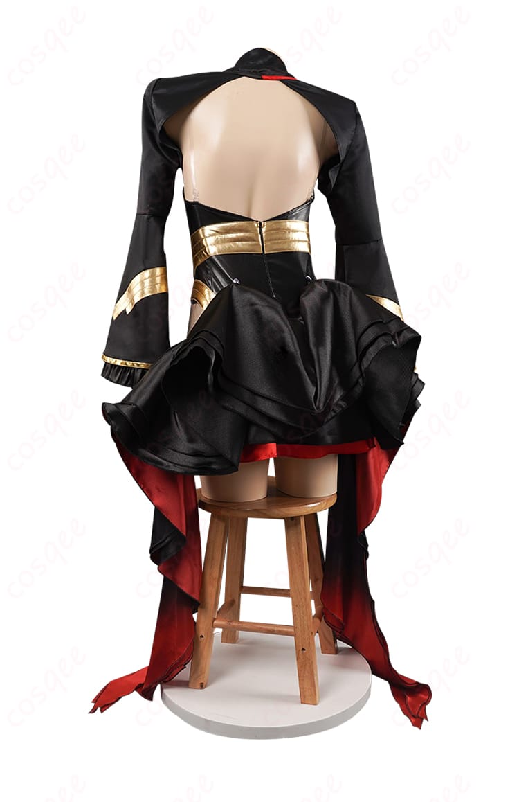 商品背面図。コスプレ衣装の後ろのデザインとディテールを紹介。