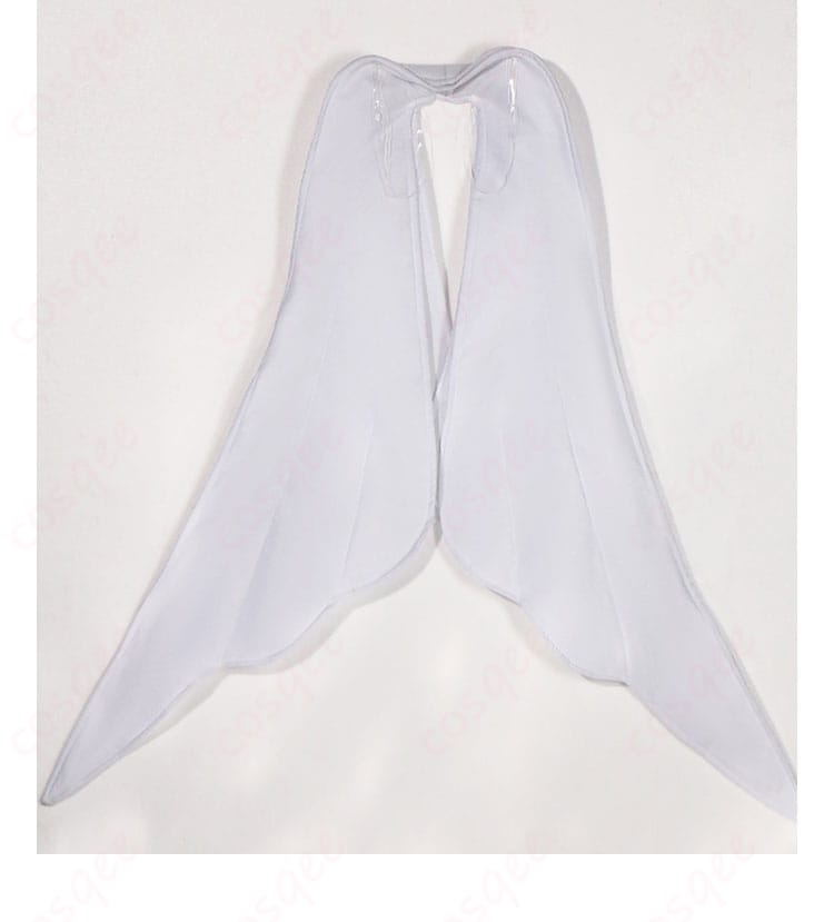 ユニコーン コスプレ衣装の背面にある羽の装飾。華麗で幻想的なデザインが特徴。