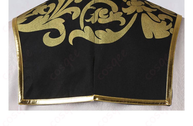 披肩部分の背面装飾詳細、風早巽らしい精緻な仕上がり。