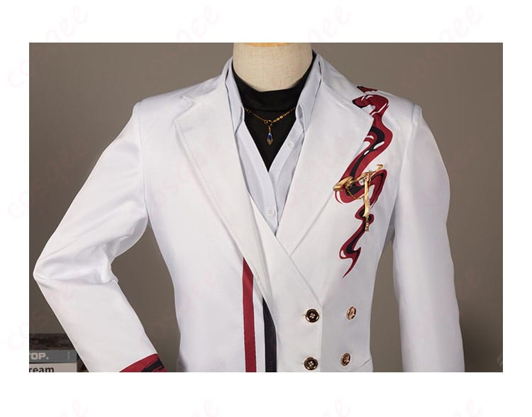 ホムラ(焰)のコスプレ衣装の上衣部分、刺繍や装飾の詳細写真。