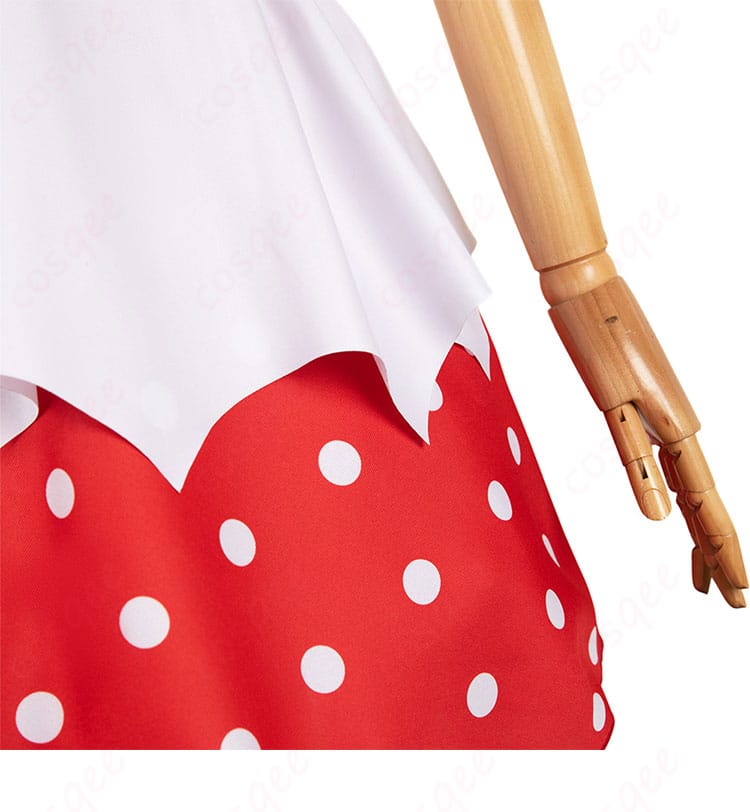 「【推しの子】有馬かなコスプレ衣装」のスカート裾の装飾のディテール。細部までこだわりが感じられます。