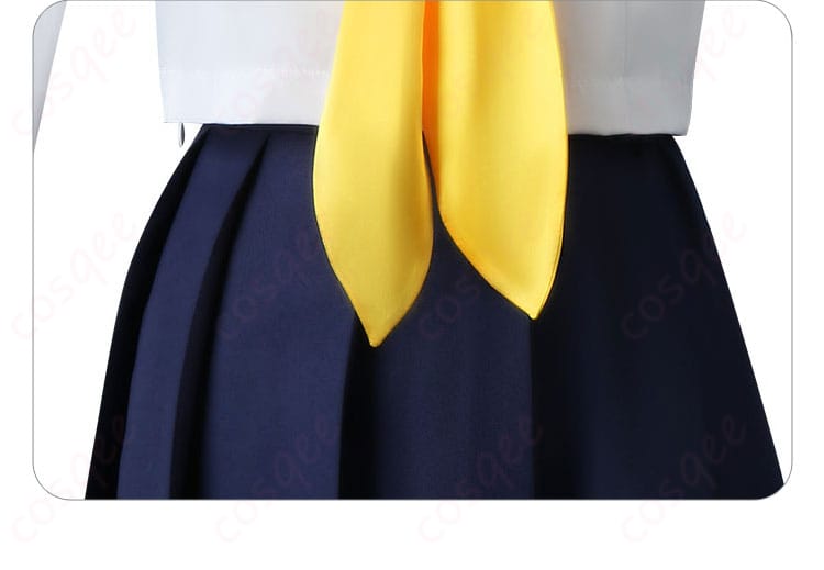 コスプレ衣装の領帯部分。上品で細やかなデザインが特徴です。