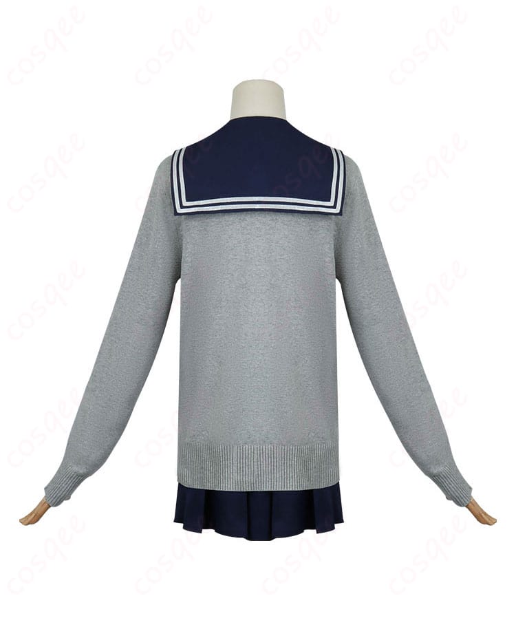 虎視餡子 コスプレ衣装の背面全景。背面のディテールとデザインがしっかりと映っています。