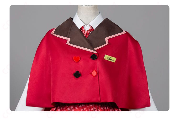 服の上衣装飾の細部画像 - 上衣の装飾、刺繍とボタン細部。細やかなディテールが特徴的なコスプレ衣装。