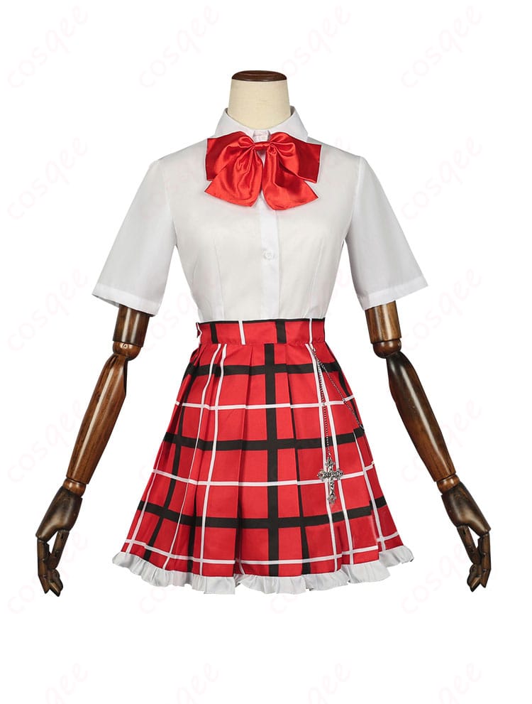 小鳥遊六花コスプレ衣装の内側、シャツ部分の正面ディテール。衣装の素材とデザインに焦点を当てた画像。