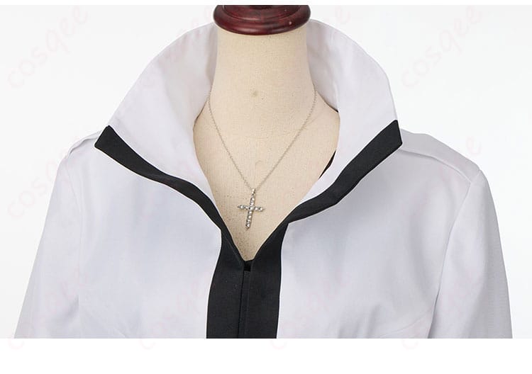 グレイ・フルバスターのコスプレ衣装の領口デザイン