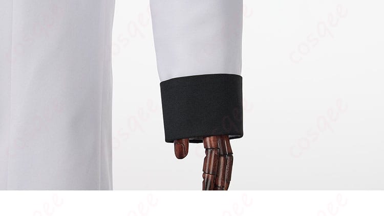 衣装の袖口の装飾細部