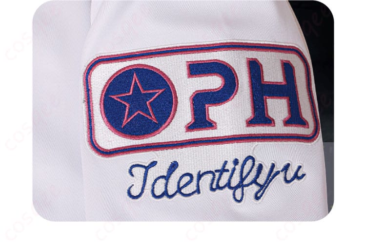 コスプレ衣装の袖部分、精細な装飾でリアルな再現。