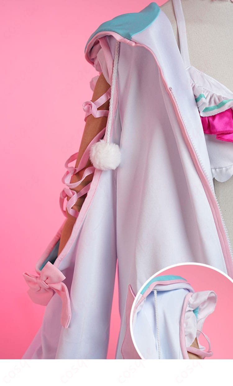 博衣こよりパーカー水着衣装の肩袖部分の装飾、特徴的なデザイン。