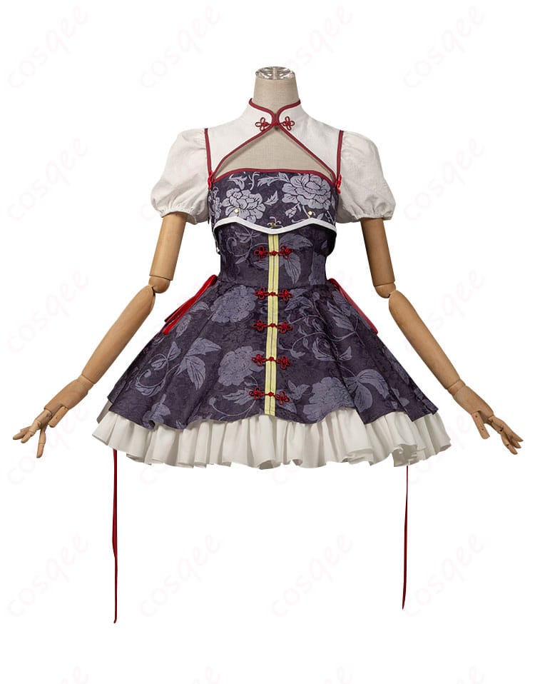 クルル・ツェペシのコスプレ衣装正面の詳細。中華風のデザインで、完璧な再現度。