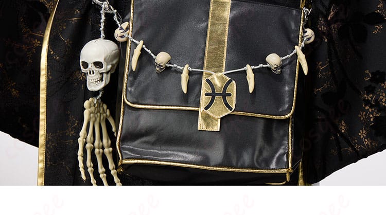 テスカトリポカ コスプレ衣装 腰包装飾の詳細。キャラクターのアクセサリー部分がしっかり再現されています。