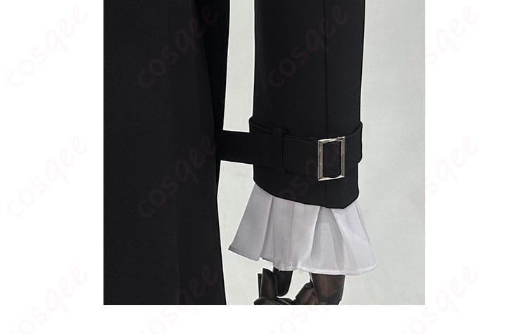 芥川龍之介コスプレ衣装の袖口装飾のディテール。細やかなデザインが特徴。