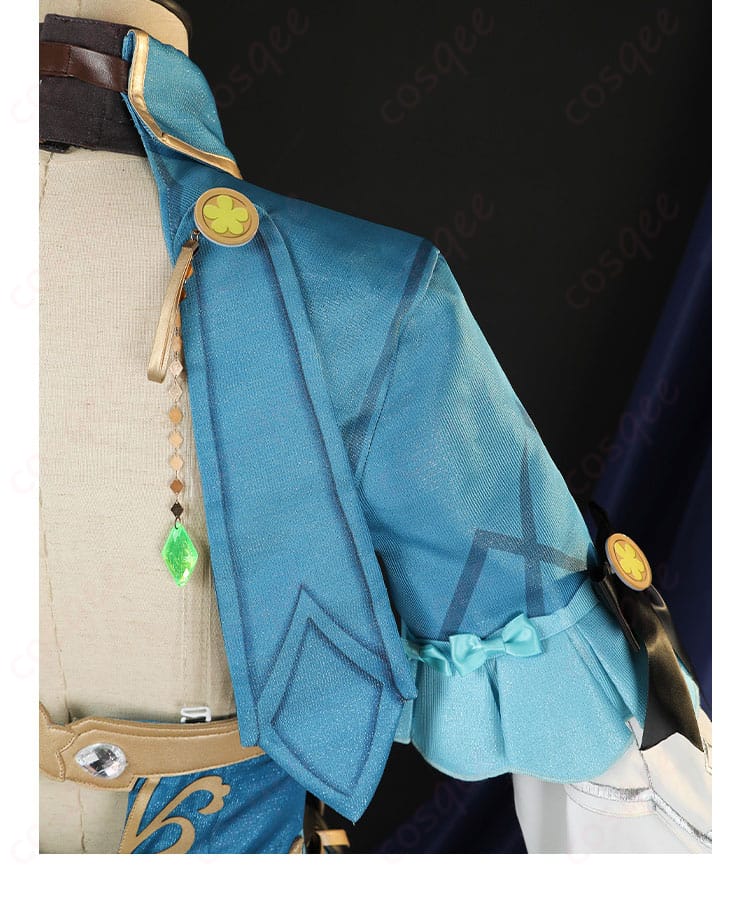 右肩袖装飾の詳細 - 衣装の右肩部分に施された装飾の詳細画像。